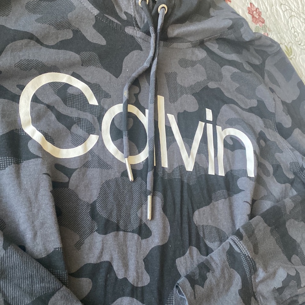 Calvin Klein athletic hooded long sleeve - Picture 2 of 7